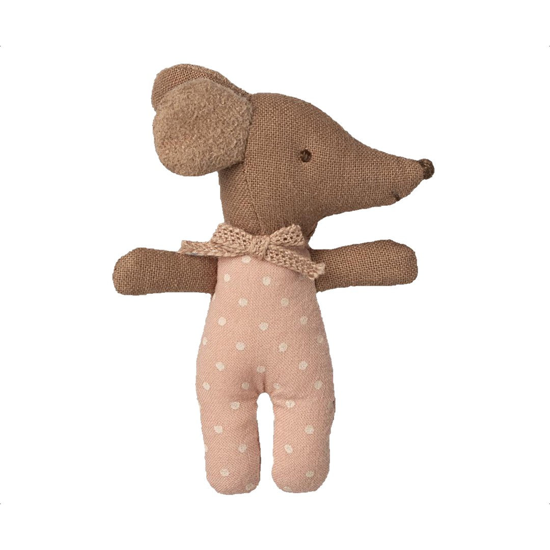 Maileg Sleepy Wakey baby mouse in rose, wide awake side with open eyes and a knitted pink bow