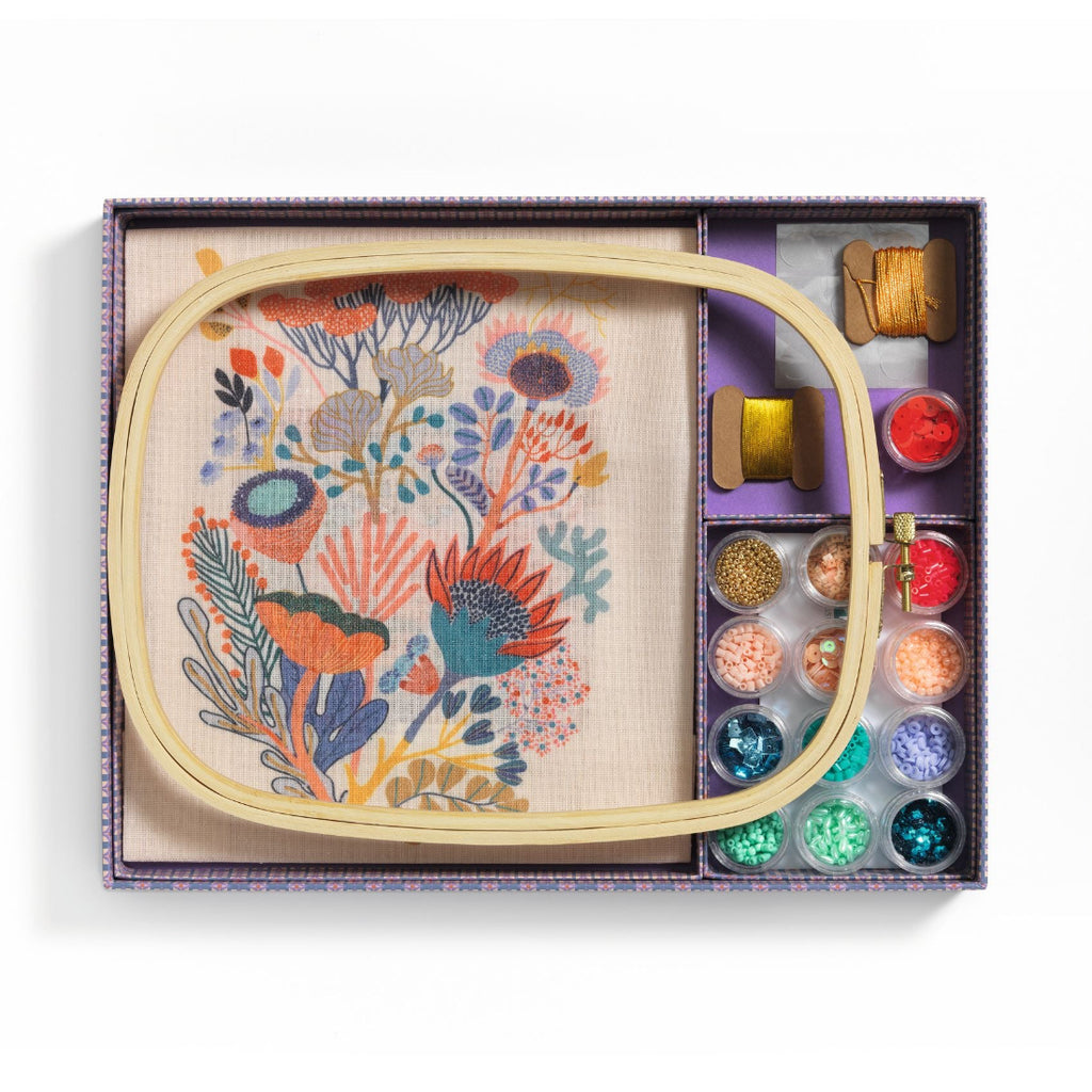 Djeco Atelier 58 - Beadwork