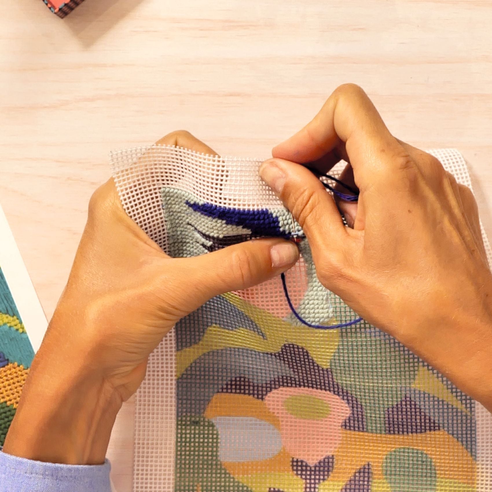 Djeco Atelier 65 Canvas Needlepoint