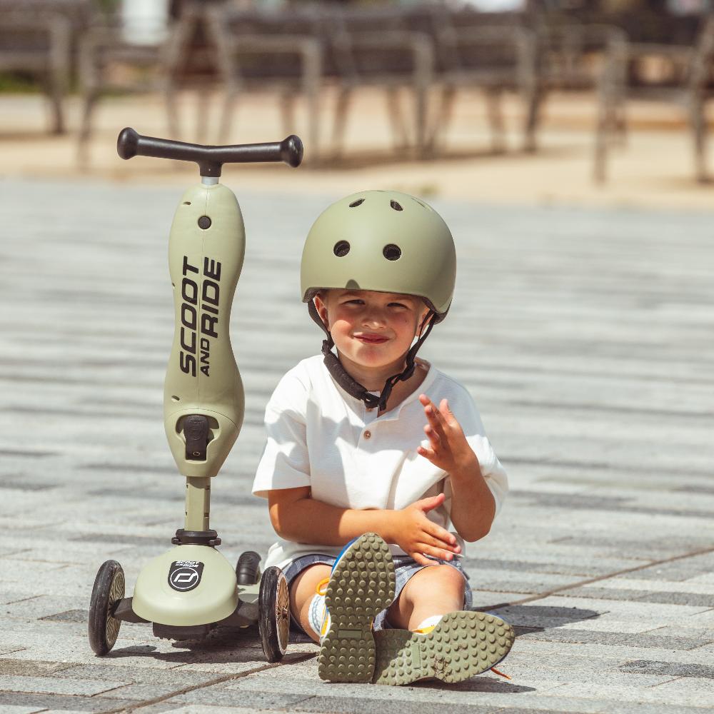 Scoot_&_Ride_Highwaykick_1_toddler_scooter_in_Olive_green