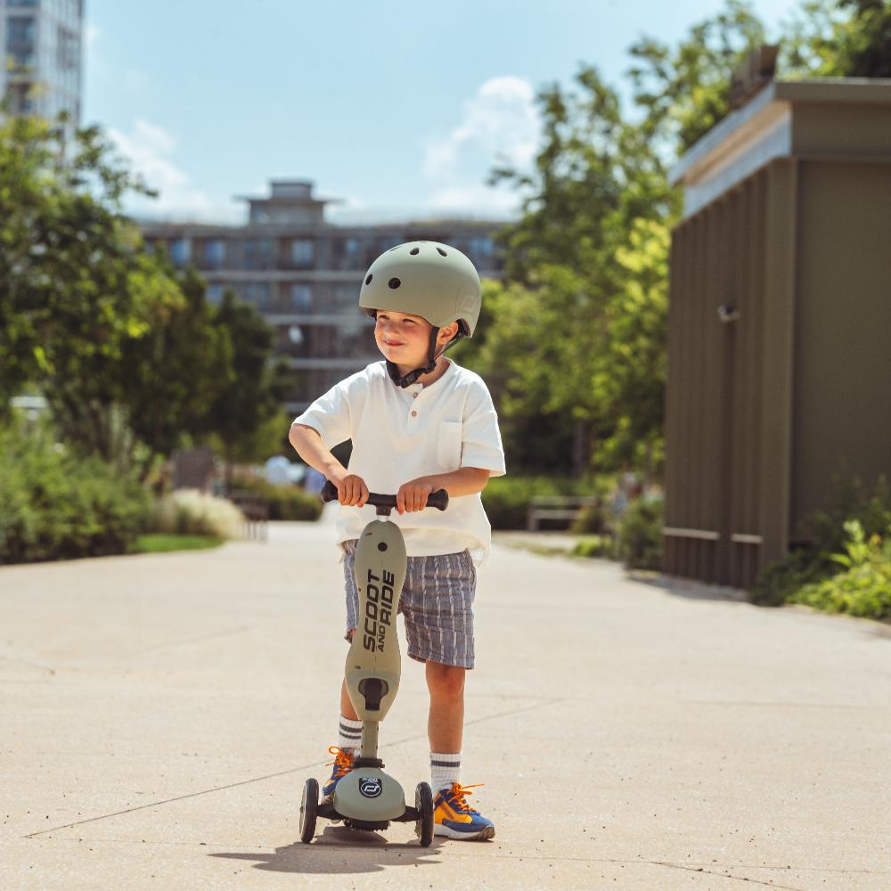 Scoot_&_Ride_Highwaykick_1_toddler_scooter_in_Olive_green