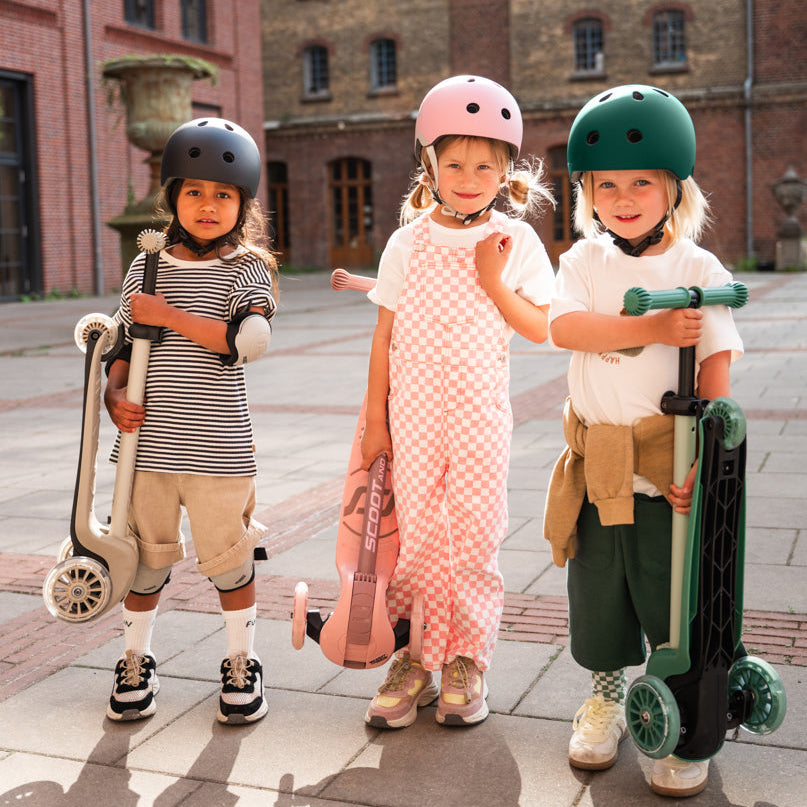 Scoot & Ride Highwaykick 3S LED Scooter- Rose