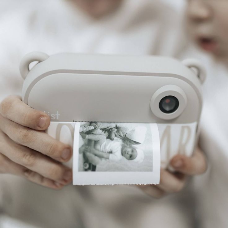 Hoppstar_kids_digital_camera_with_instant_print_feature