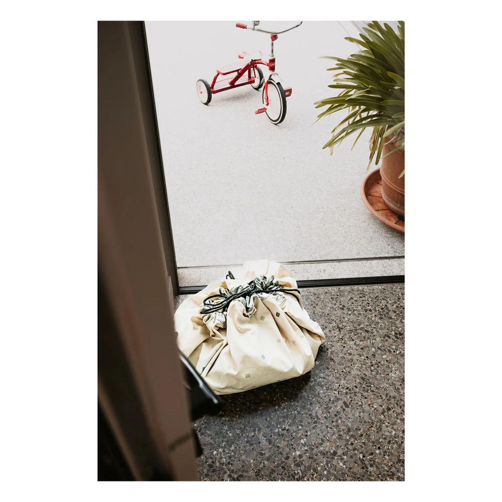 Play and Go Noomad Game Bag / Mat - World Map