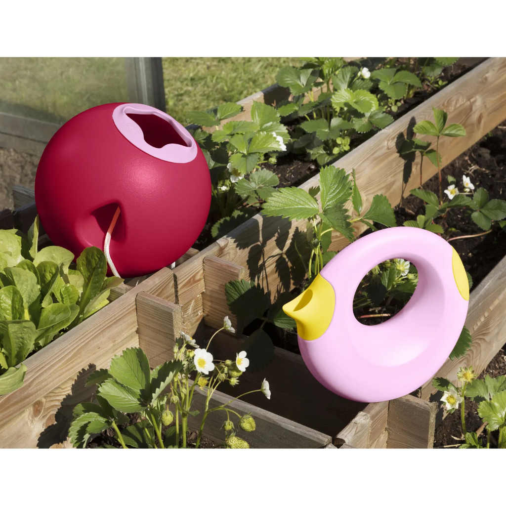 Large Ballo Beach Bucket – Cherry