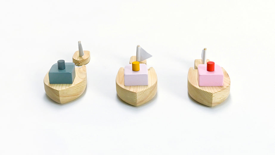 Ofune Wind-Up Boat Pink - Binky