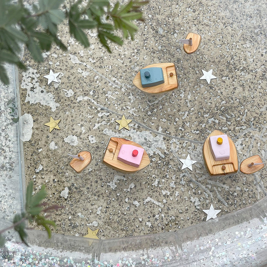 Ofune Wind-Up Boat Pink - Binky